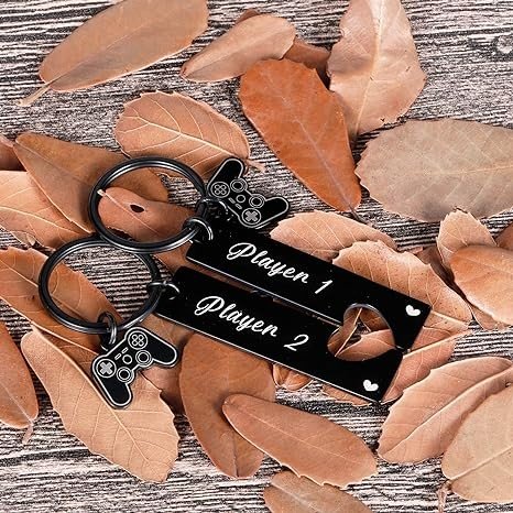 Gamer Player 1 Player 2 Matching Keychains Christmas Gifts for Gamer Couples Boyfriend Male Friends Husband Valentine Gifts to Gamer Girlfriend Wife Anniversary Birthday Gifts for Him Her Men Funny